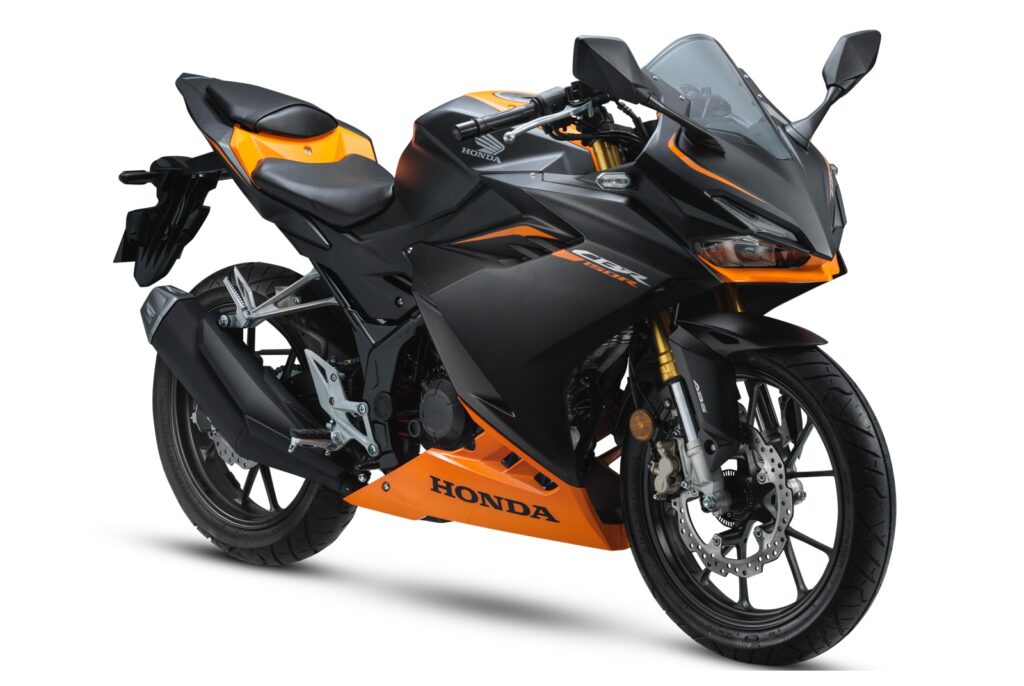 Honda CBR150R 2026 Makin Sporty, Malaysia Rp 58 Juta Bikin Harga Indonesia Terasa Menggoda