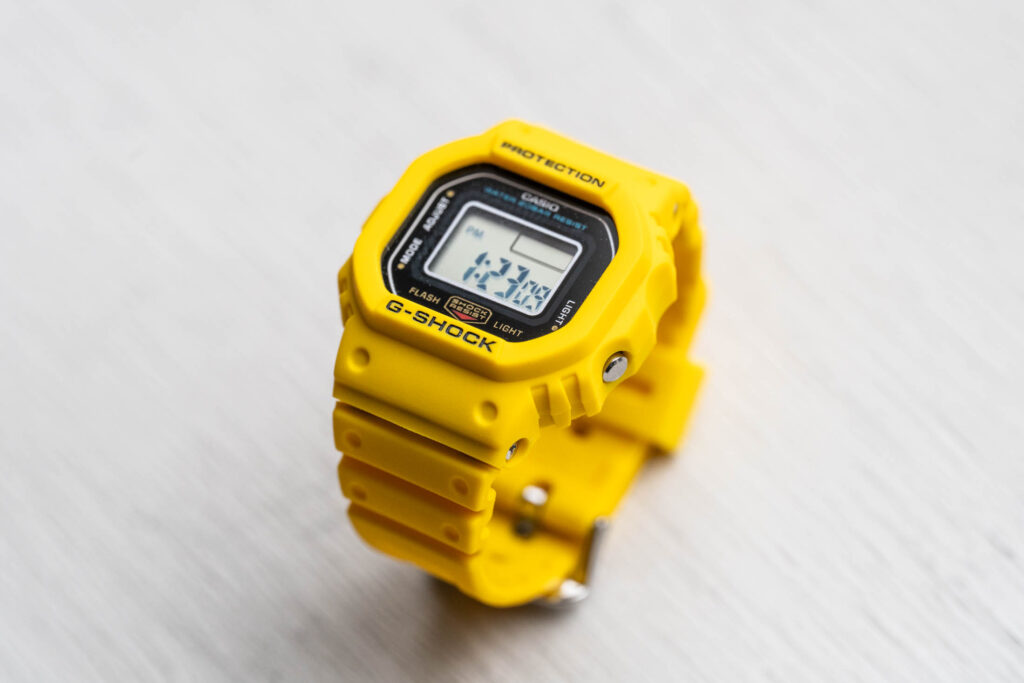 G-Shock Diperkecil Jadi Cincin, DWN-5600 Tetap Punya Jam Digital Lengkap dan Tangguh