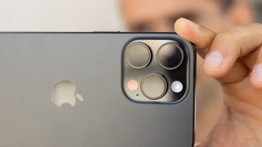 iPhone 18 Pro Max Makin Tebal, Apple Rela Korbankan Desain Demi Kamera Baru