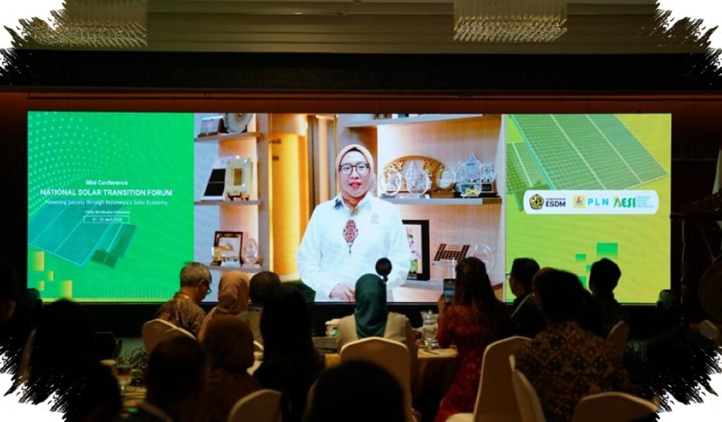 PLTS Atap Melonjak 10 Kali Lipat, Langkah Awal Menuju 100 GW Energi Surya Nasional