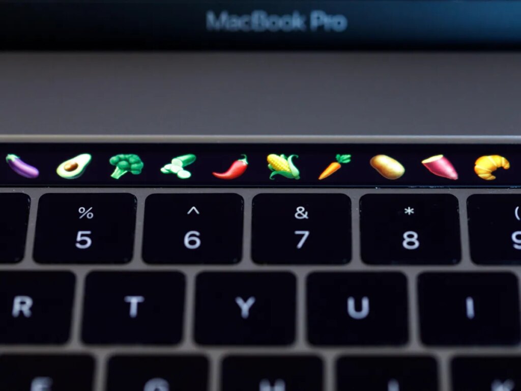 Calon Bos Baru Apple Pernah Gagal, Warisan Touch Bar Dan Butterfly Keyboard Kini Menghantuinya