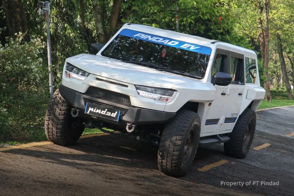 Pindad Disiapkan Garap Mobil Nasional, Prabowo Bidik Sedan Listrik 2028 dan Pabrik Baru