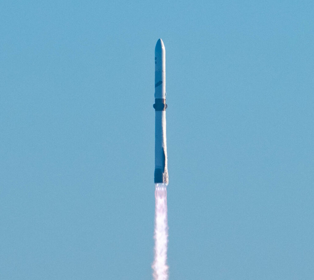 New Glenn Bekas Pakai Mendarat Sempurna, BlueBird 7 Meluncur Ke Orbit Yang Tak Tepat
