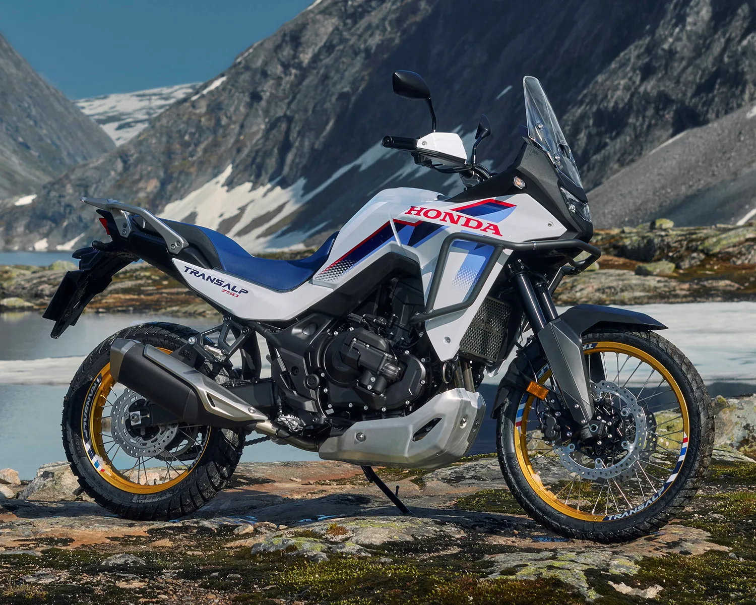 Honda XL750 Transalp 2026, E-Clutch dan 92 HP yang Mengubah Cara Rider Menaklukkan Medan