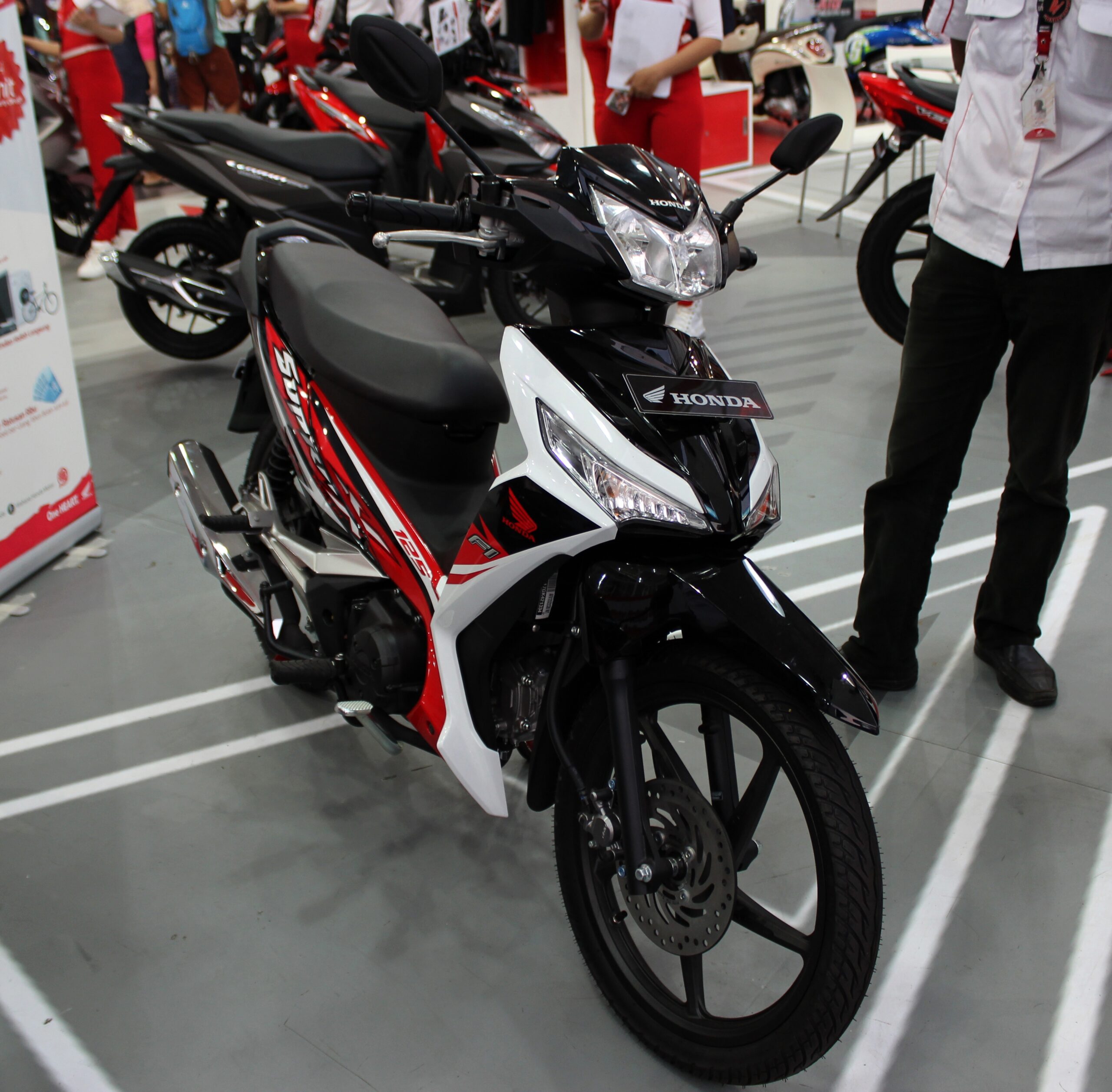 Honda Supra X 125 FI Menekan Biaya Harian, Selisih 2 Tahun Bisa Jutaan untuk Usaha