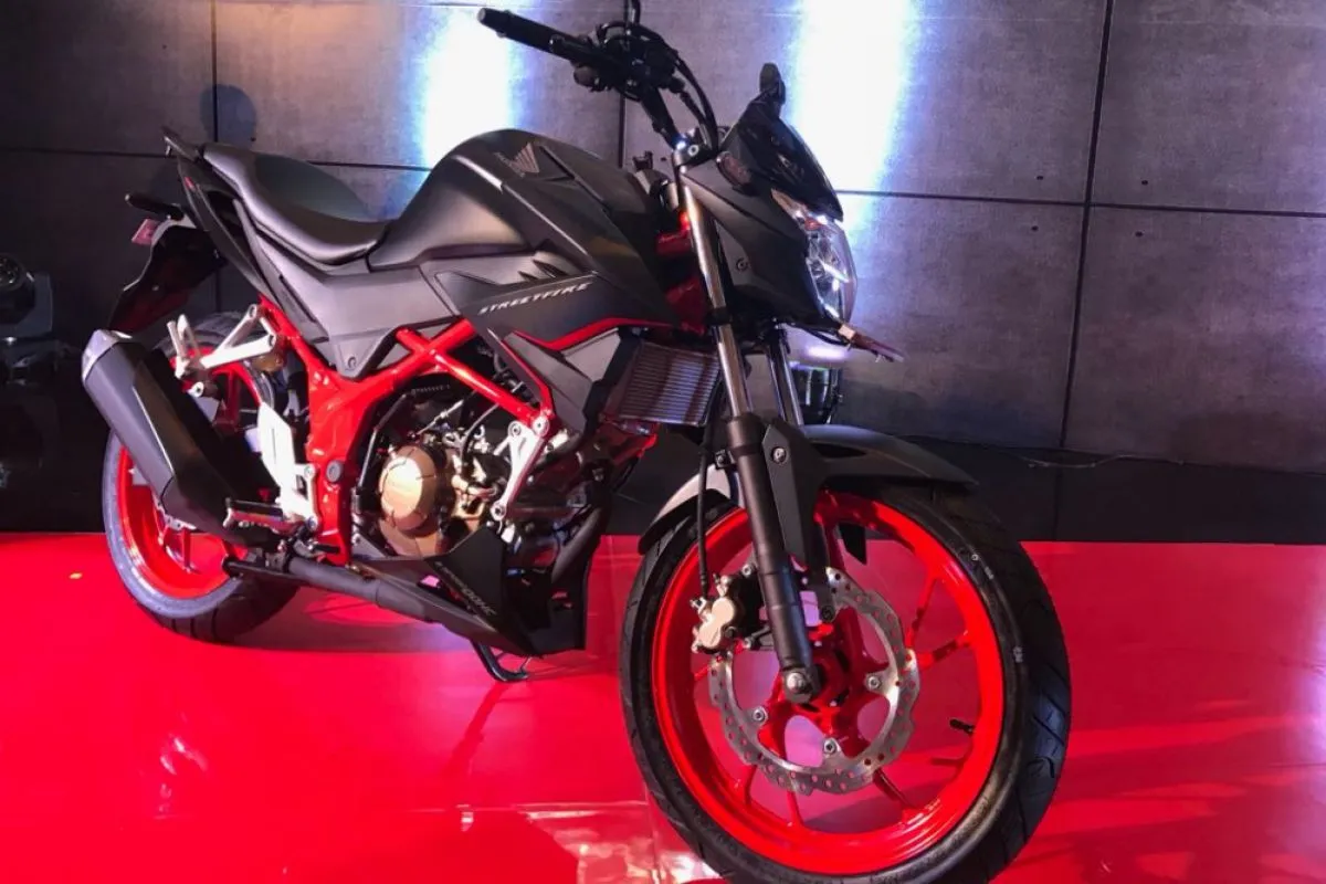 CB150R Streetfire Terbaru Makin Tegas, Desain Menyerang Namun Tetap Nyaman Buat Harian