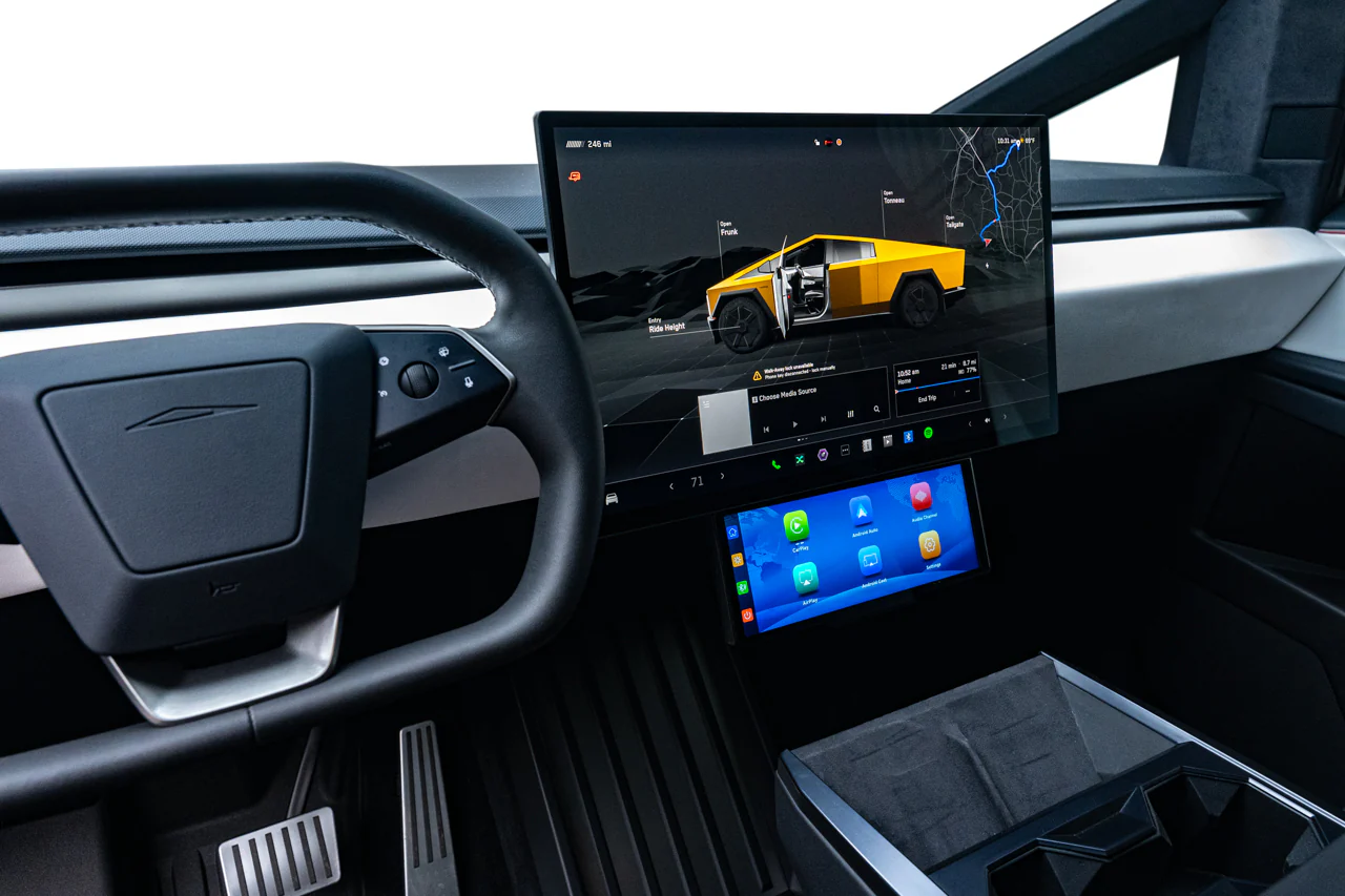 Upgrade Mobil Tanpa Bongkar Dasbor, Layar Android Auto Ini Pasang Praktis Cuma Colok dan Pakai