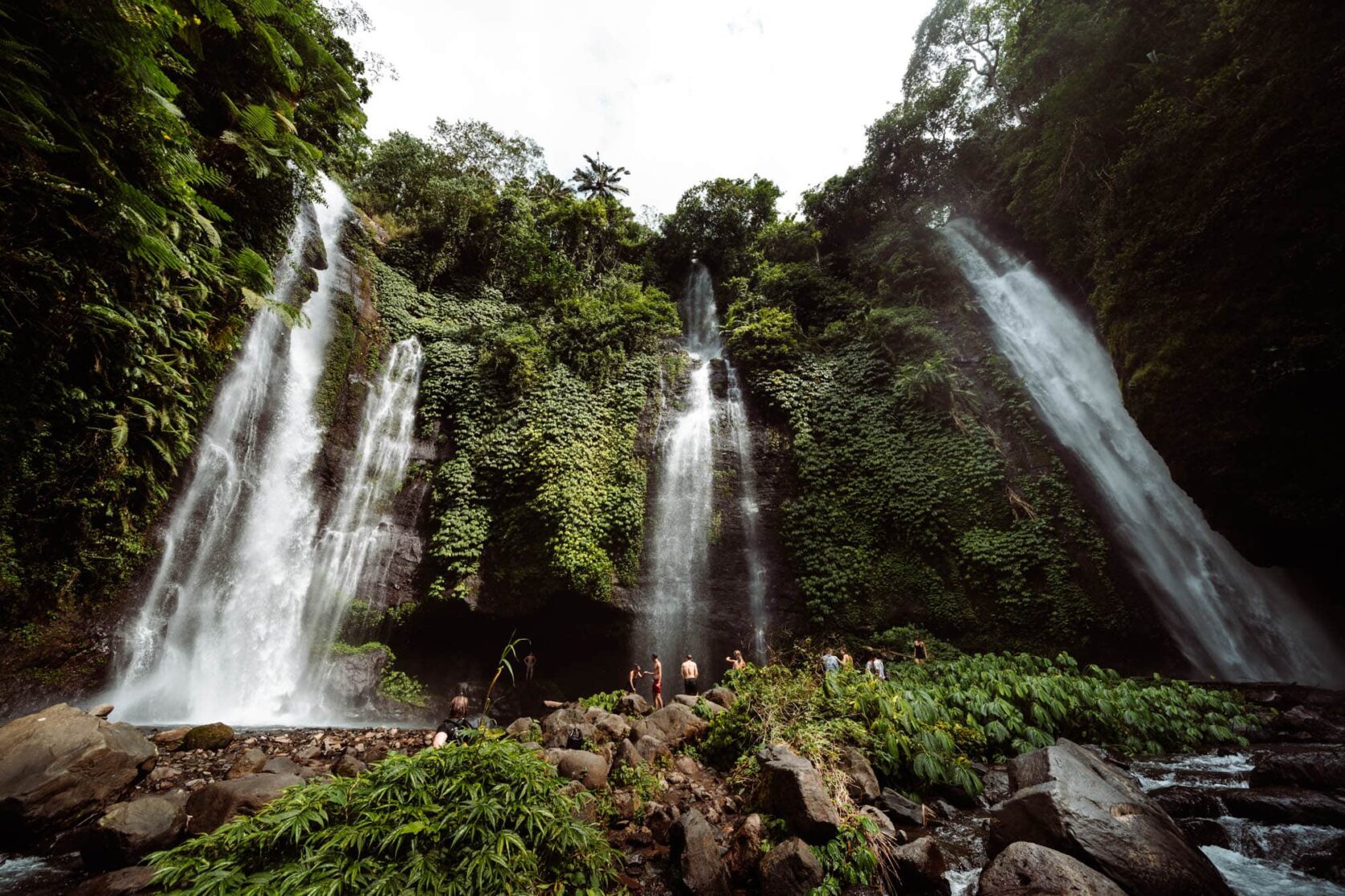 5 Tempat Wisata Wajib Di Bali, Dari Kuta Hingga Sekumpul Yang Sulit Dilupakan
