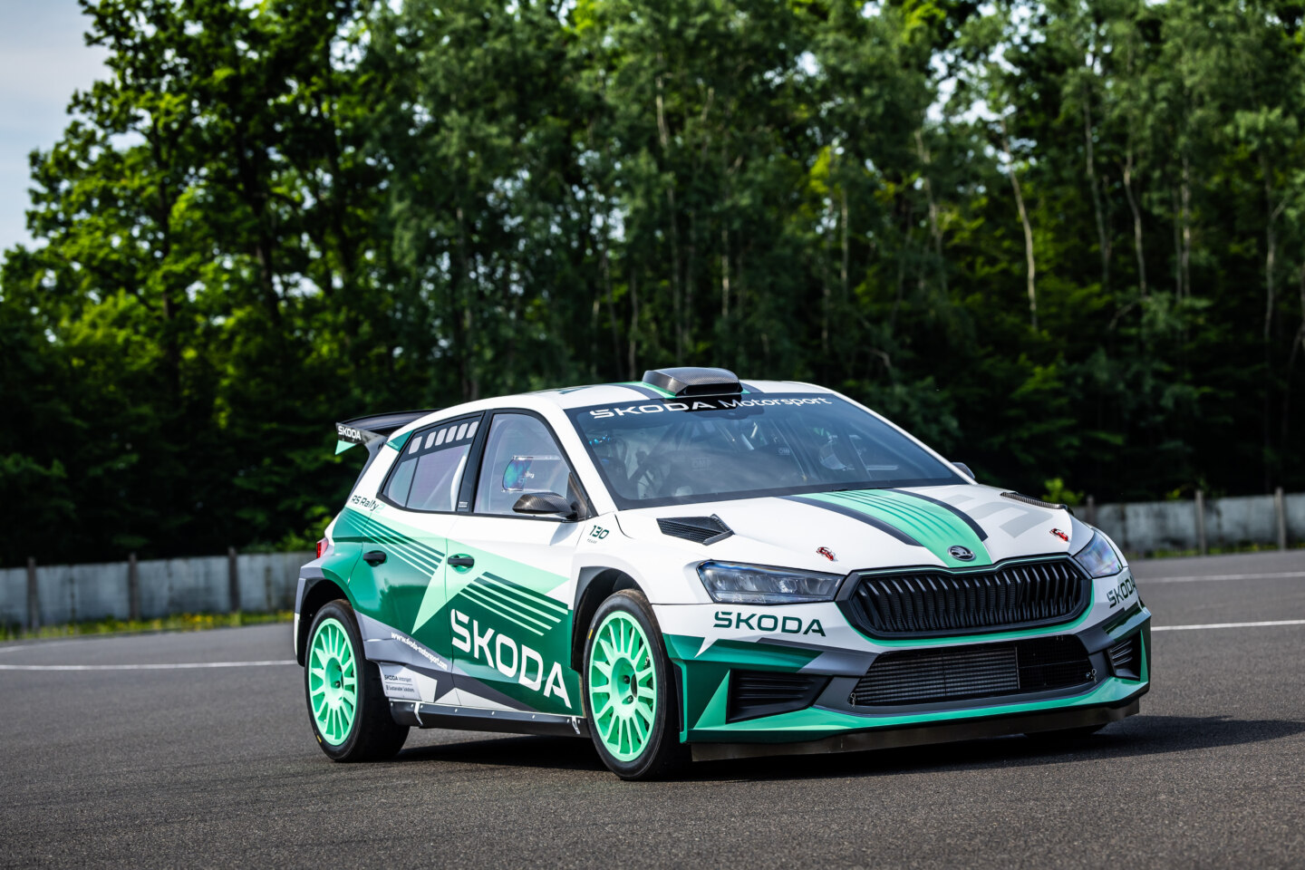 Lawan Mobil FIA Rally2, Rudy SL Tertahan Problem Aneh di Tengah Duel Ketat
