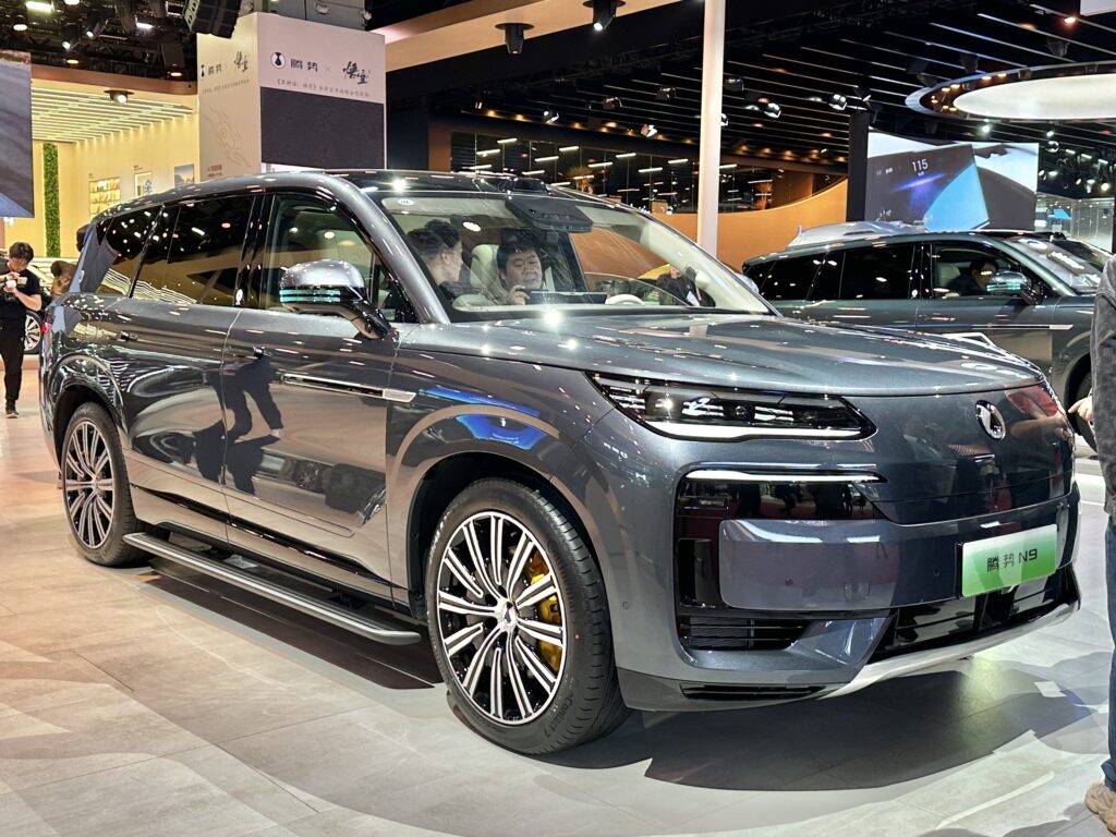 Denza N9 PHEV Siap Masuk Indonesia, SUV 900 HP Ini Bawa Ancaman Serius Bagi Rival Eropa