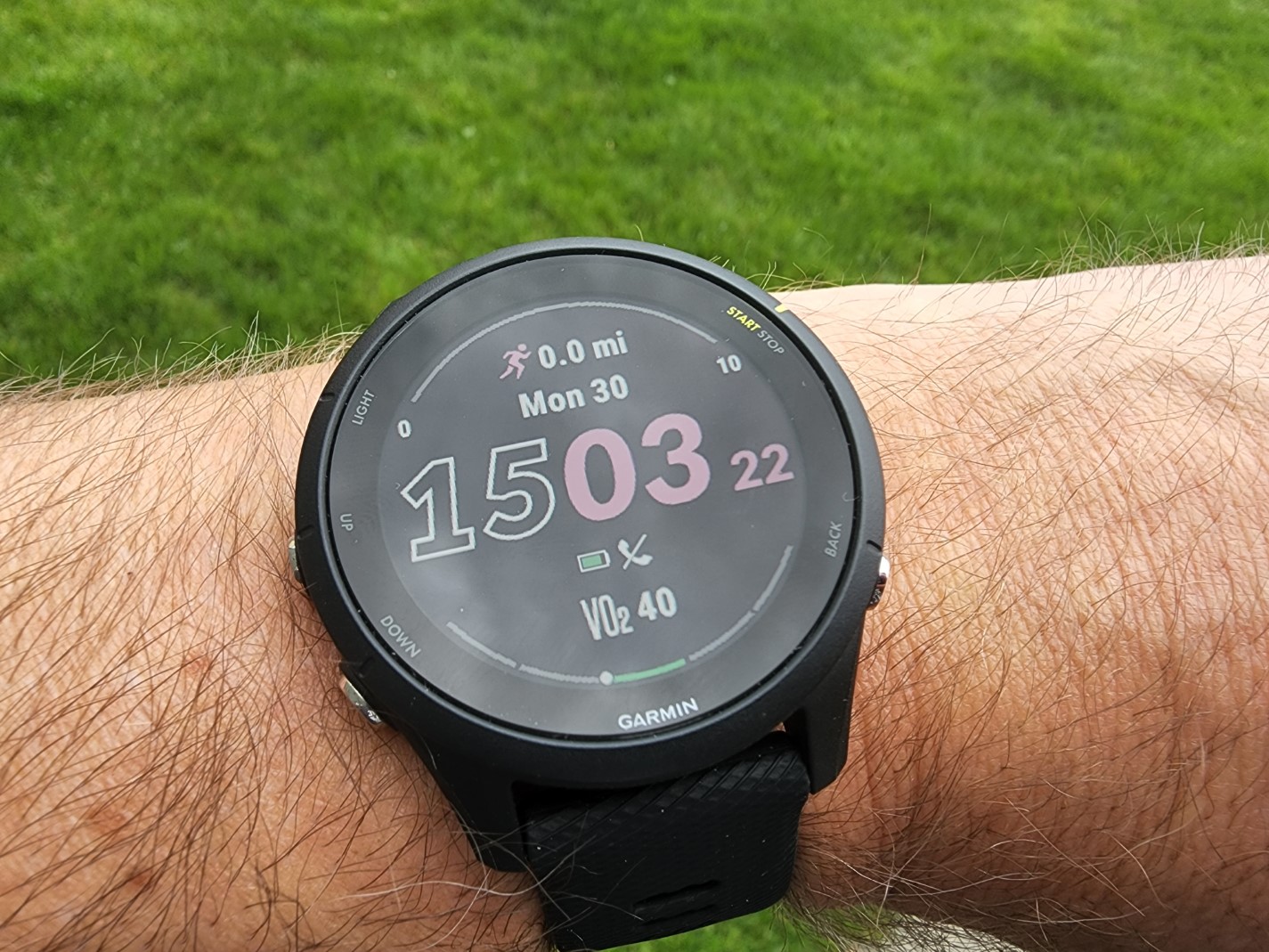 Garmin Forerunner 255 Masih Dicari Di 2026, Karena Fungsinya Lebih Masuk Akal Dari Jam Mewah
