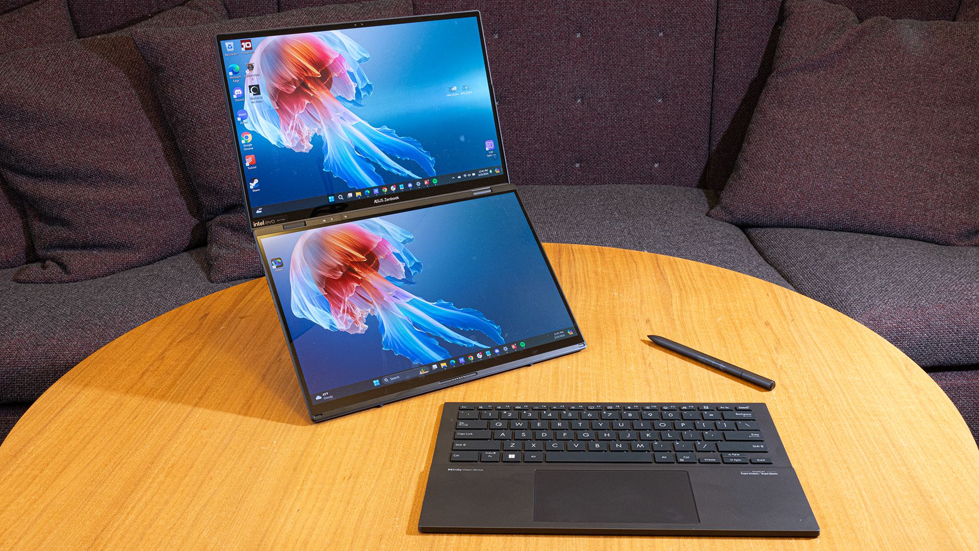 ASUS ZenBook Duo Makin Tipis dan Serius, Dual Screen Premium Ini Naik Kelas