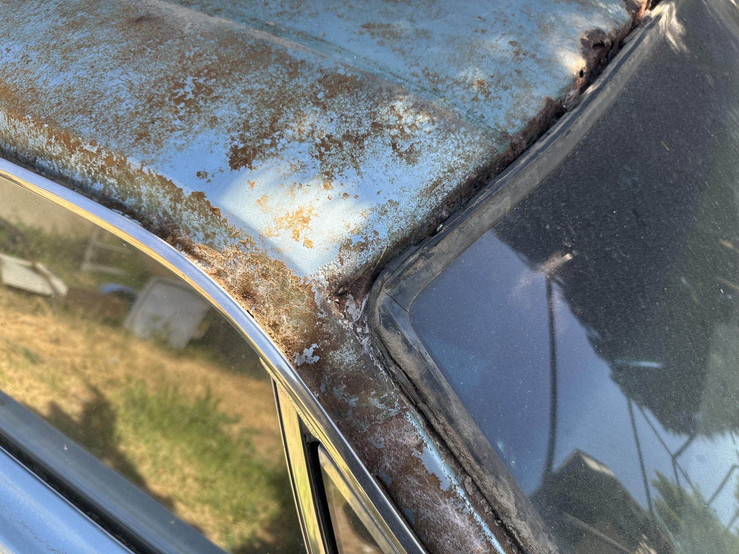 Vinyl Roof Pernah Dianggap Mewah, Kini Ditinggalkan Karena Bikin Atap Cepat Berkarat