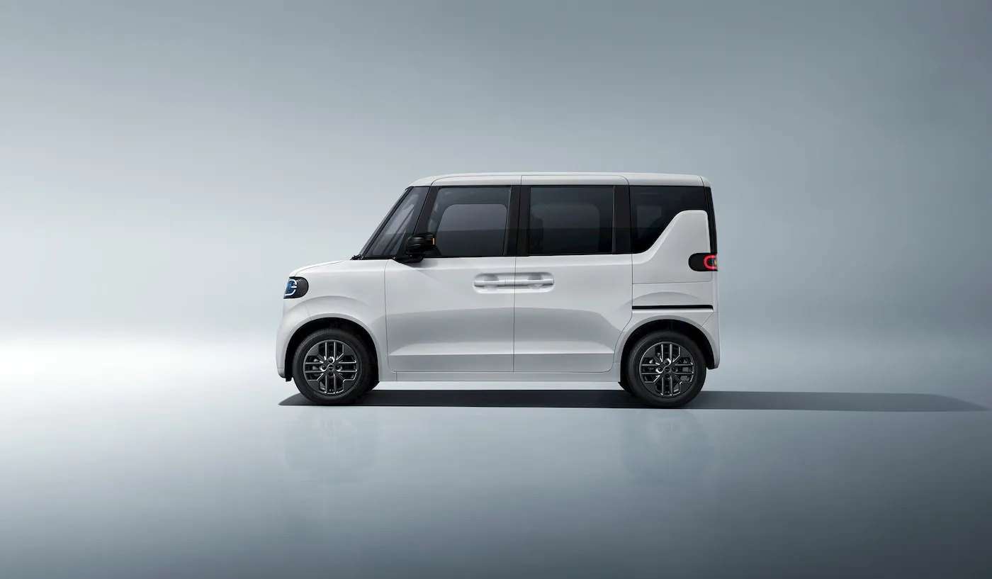 BYD Tembus Tiga Besar April 2026, Suzuki Dan Mitsubishi Tersalip Tipis