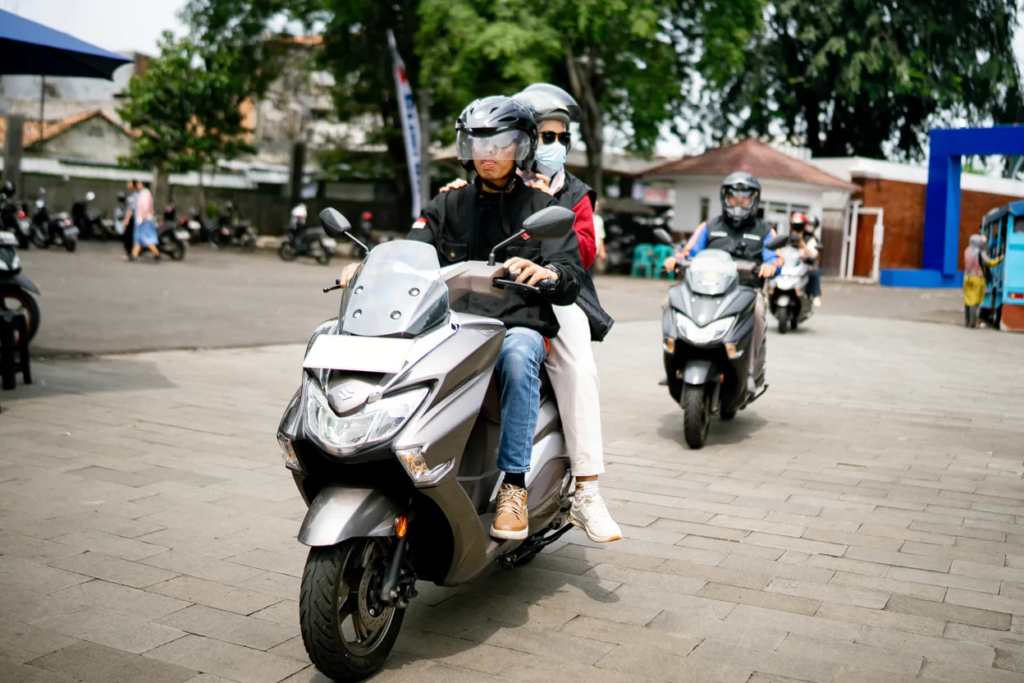 300 Burgman Street 125EX Padati Bekasi, Rally Suzuki Ini Berubah Jadi Festival Urban