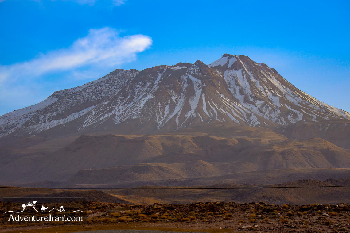 Gunung Taftan Yang Dulu Dianggap Mati Kini Terangkat 3,5 Inci, Ilmuwan Minta Waspada