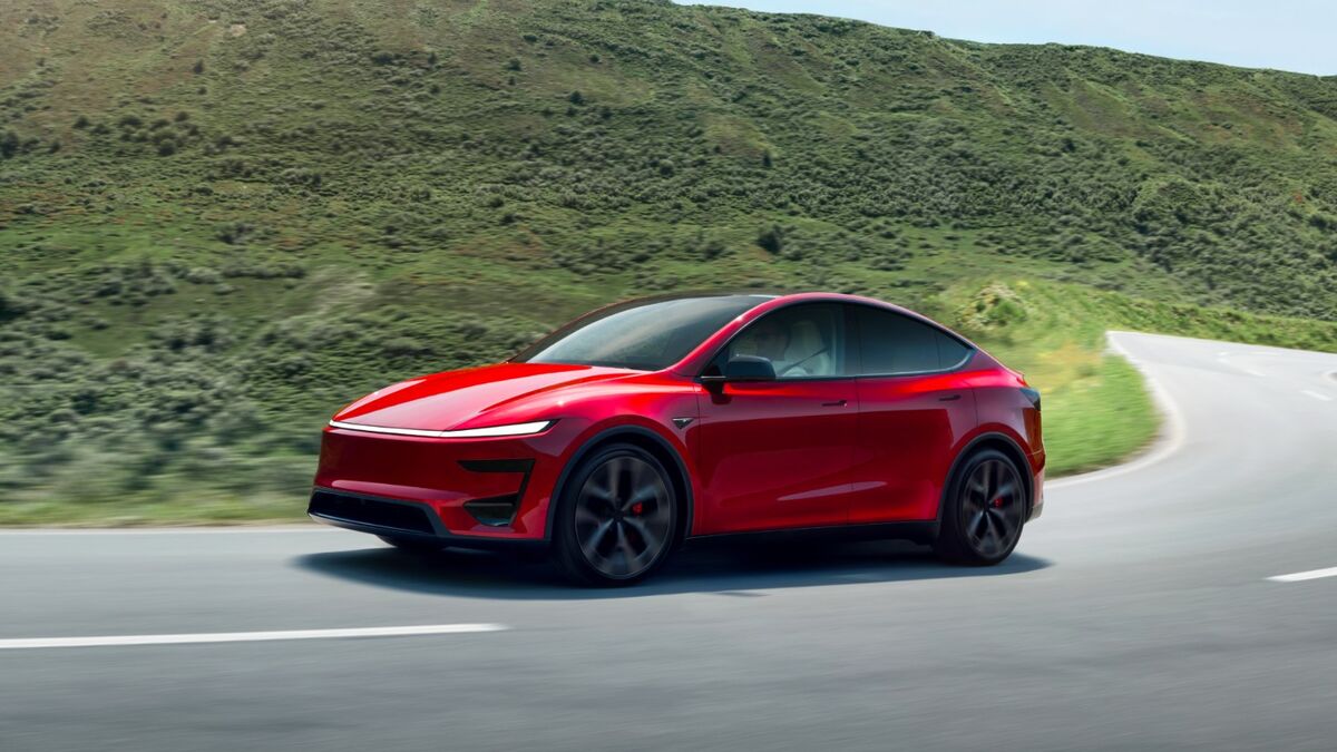 Model Y Punya Warna Baru, Lalu Lulus Uji Safety NHTSA yang Tak Ditembus Siapa Pun