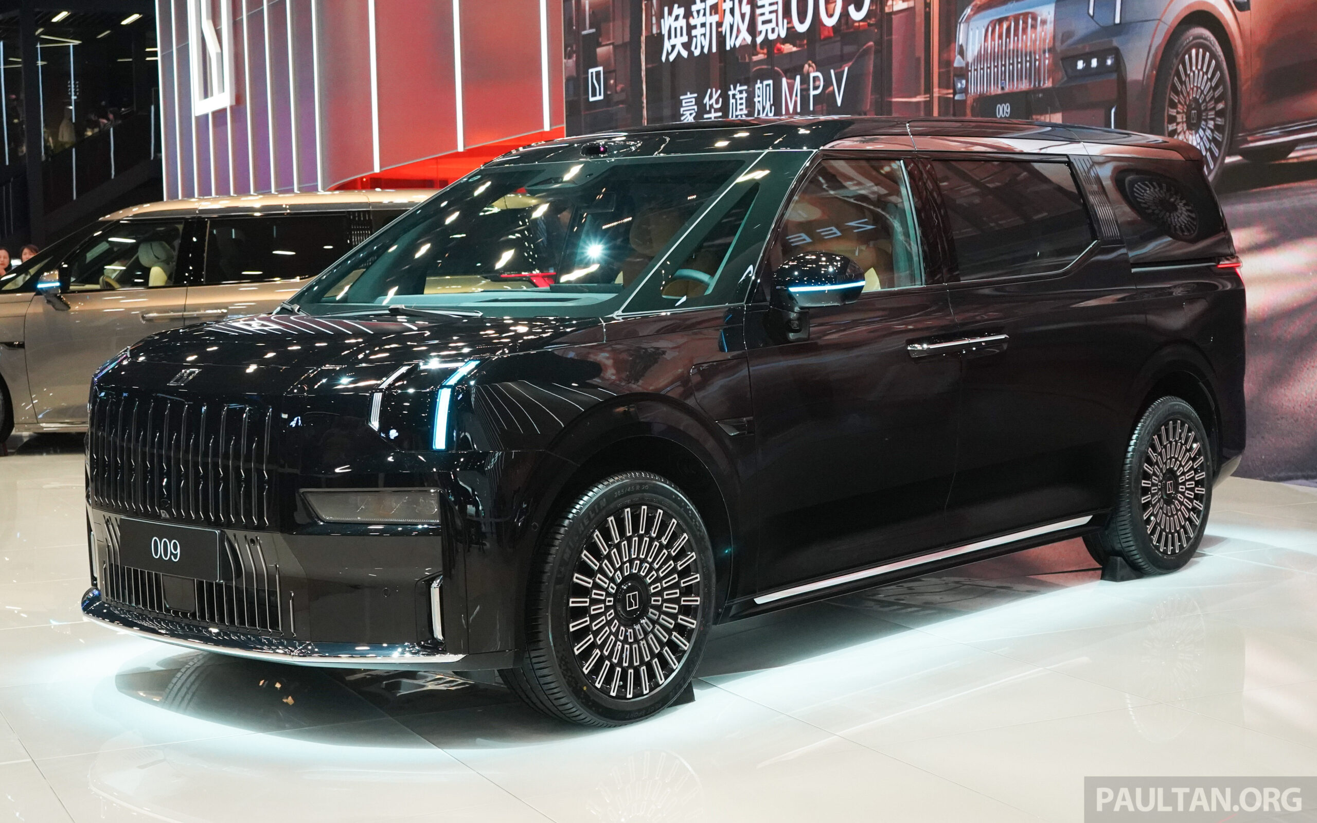 Zeekr 009 Facelift Siap Meluncur, Cas 10 Menit dan Tenaga 912 HP Bikin Rival Waspada