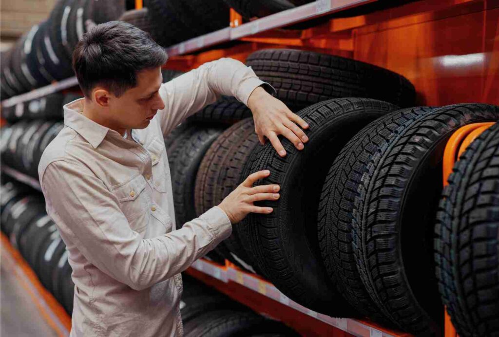Musim Terbaik Beli Ban Ternyata Beda-Beda, Tergantung Jenis yang Anda Cari