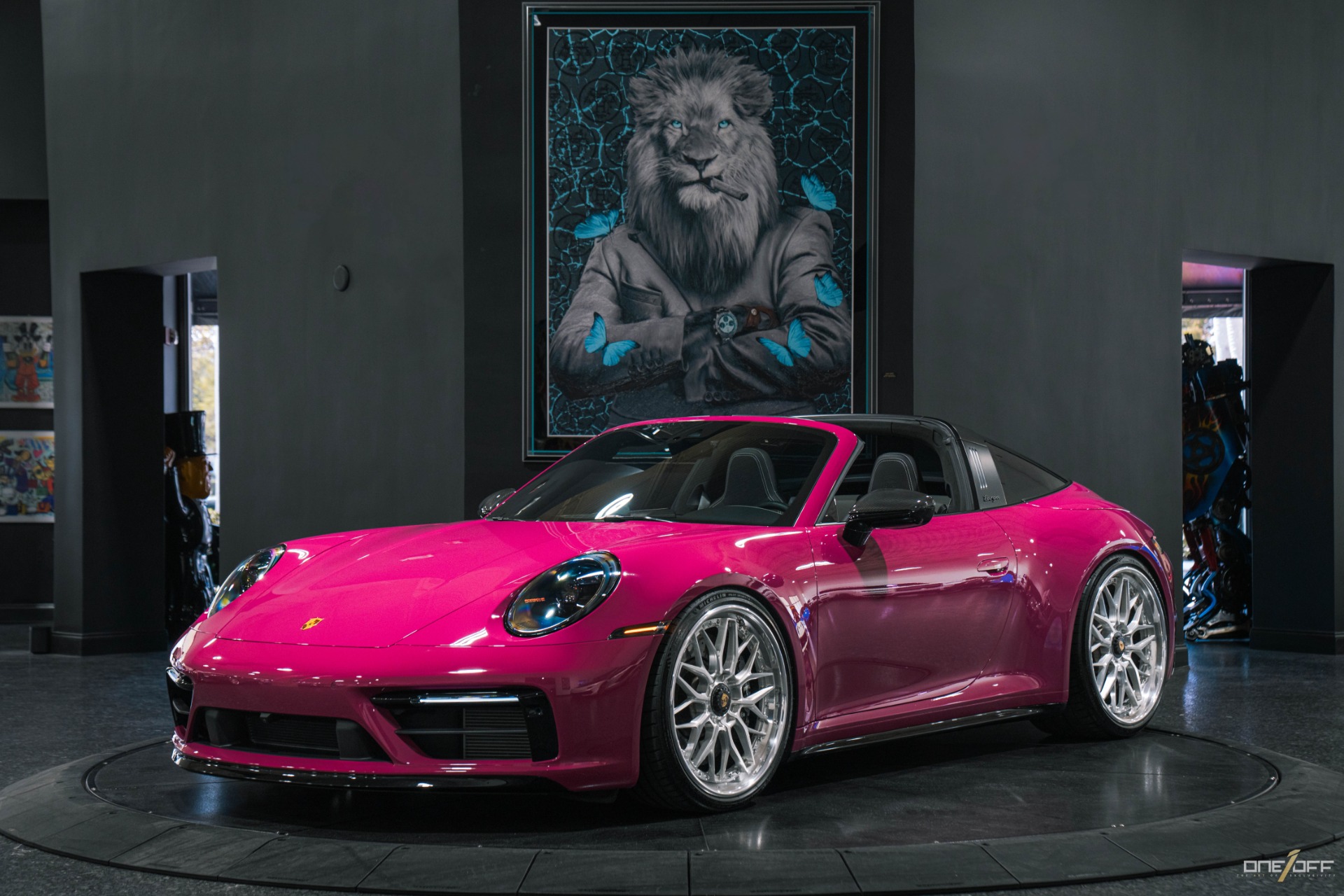 Porsche 911 Targa 4 GTS Rubystone Ini Sulit Diabaikan, Aura 90-An Bertemu Kustom yang Sangat Kuat