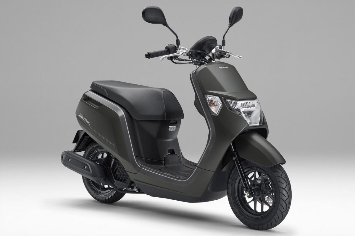 Honda Dunk 2026 Meluncur di Jepang, Skutik 50cc Ini Bisa Tembus 300 Km Sekali Isi