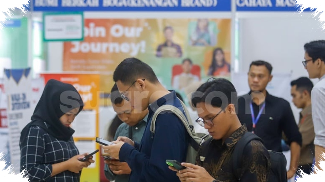 Pengangguran Turun 35 Ribu, Pasar Kerja Indonesia Mulai Menyerap Lebih Banyak Orang