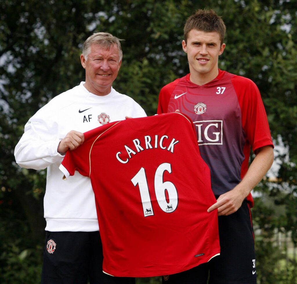 Carrick Makin Sulit Ditolak MU, 10 Kemenangan dari 14 Laga Mengubah Segalanya