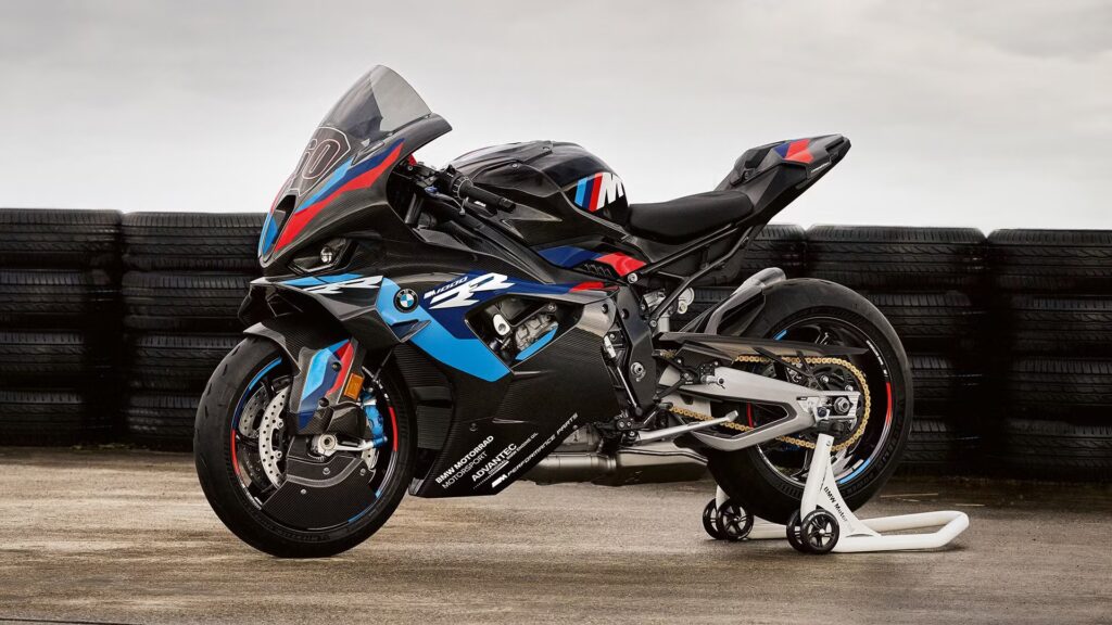 BMW M 1000 R Jauh Lebih Murah, Tapi Rush Masih Punya Aura Eksotis Yang Tak Tergantikan