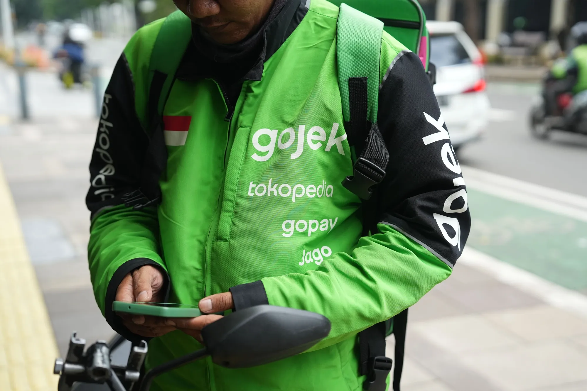 Danantara Masuk Saham Ojol, Merger Grab-Gojek Makin Dekat dan Tarif Bisa Berubah