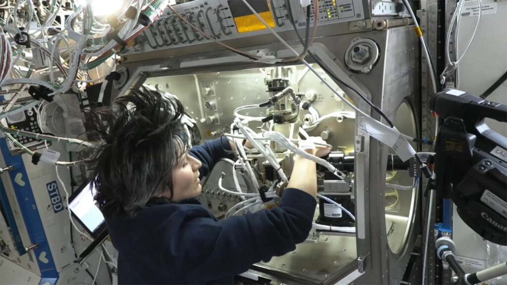 Startup Ini Ingin Meracik Obat Di Orbit, Satu Terobosan Bisa Ubah Ekonomi Antariksa