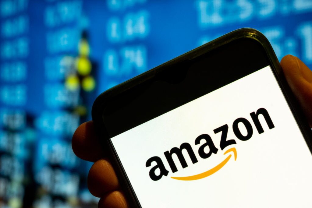 Amazon Belum Mau Menutup Pintu Ponsel, Tapi Fokusnya Bukan Smartphone Lagi