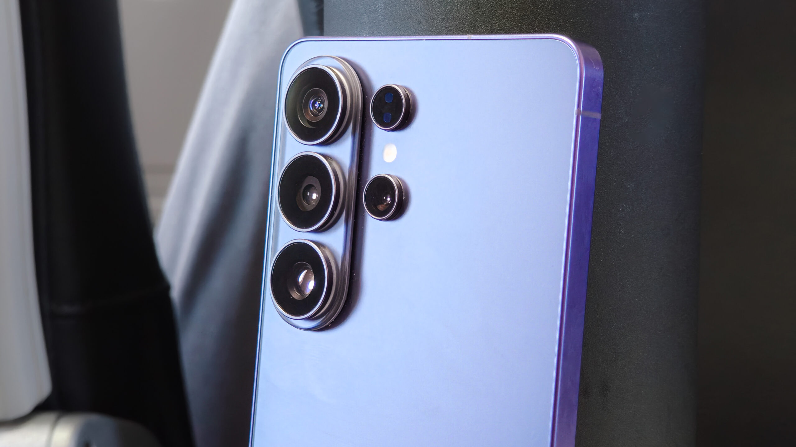 Galaxy S26 Ultra Naik Kelas, Foto Malam Lebih Bersih dan Video Jadi Serius