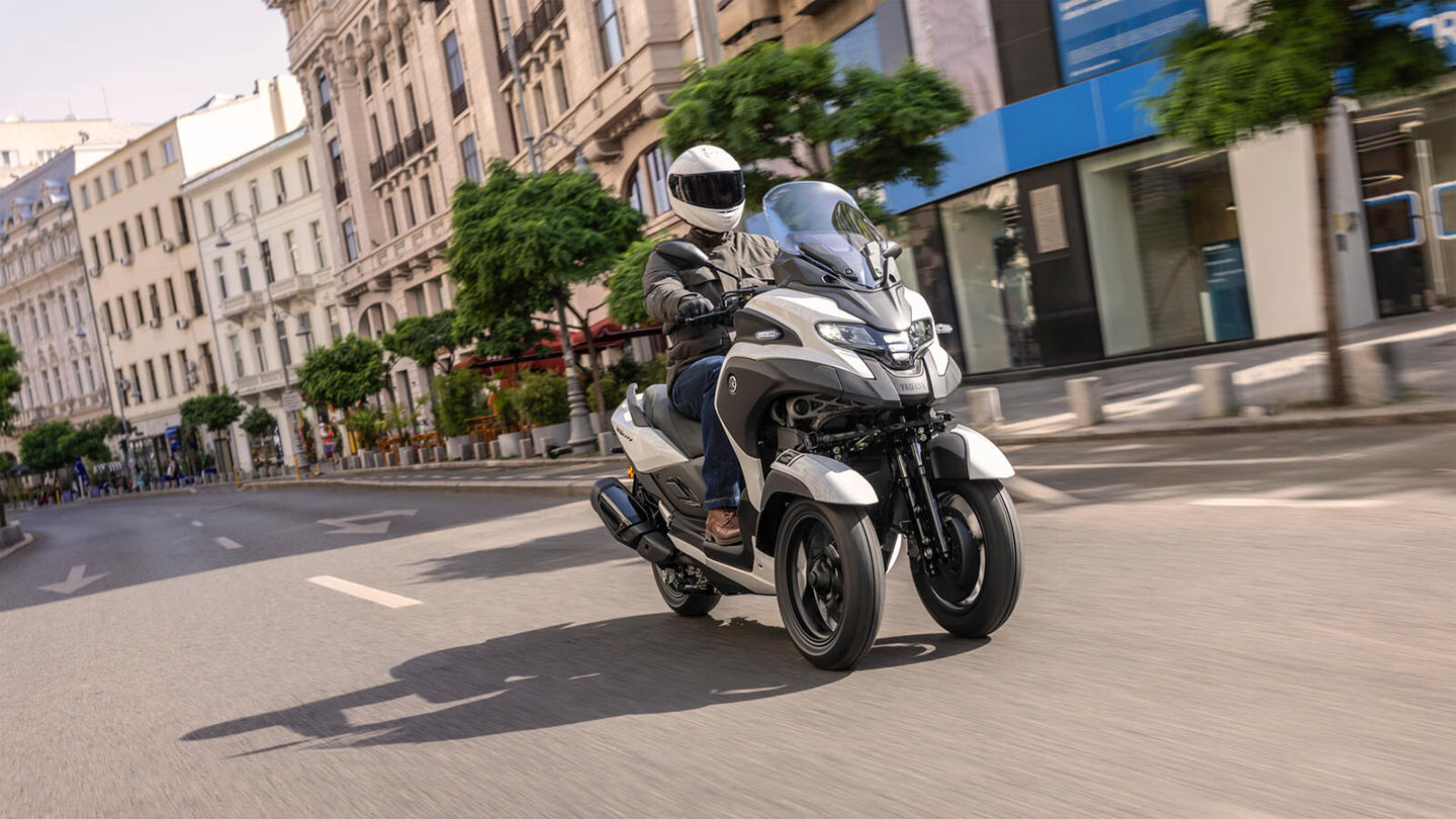 Rp115 Jutaan, Yamaha Tricity 300 ABS Naik Kelas Dengan Roda Tiga Yang Lebih Stabil
