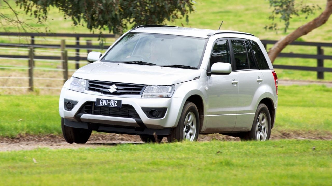 Suzuki Grand Vitara Makin Praktis, Rem Tangan Cukup Tombol Saat Macet Dan Tanjakan