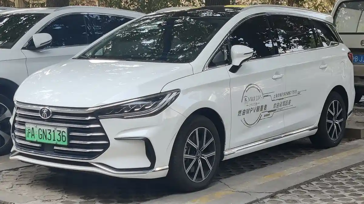 BYD Siap Bawa M6 DM-i, Ancaman Baru Untuk Wuling Darion PHEV Di Segmen MPV