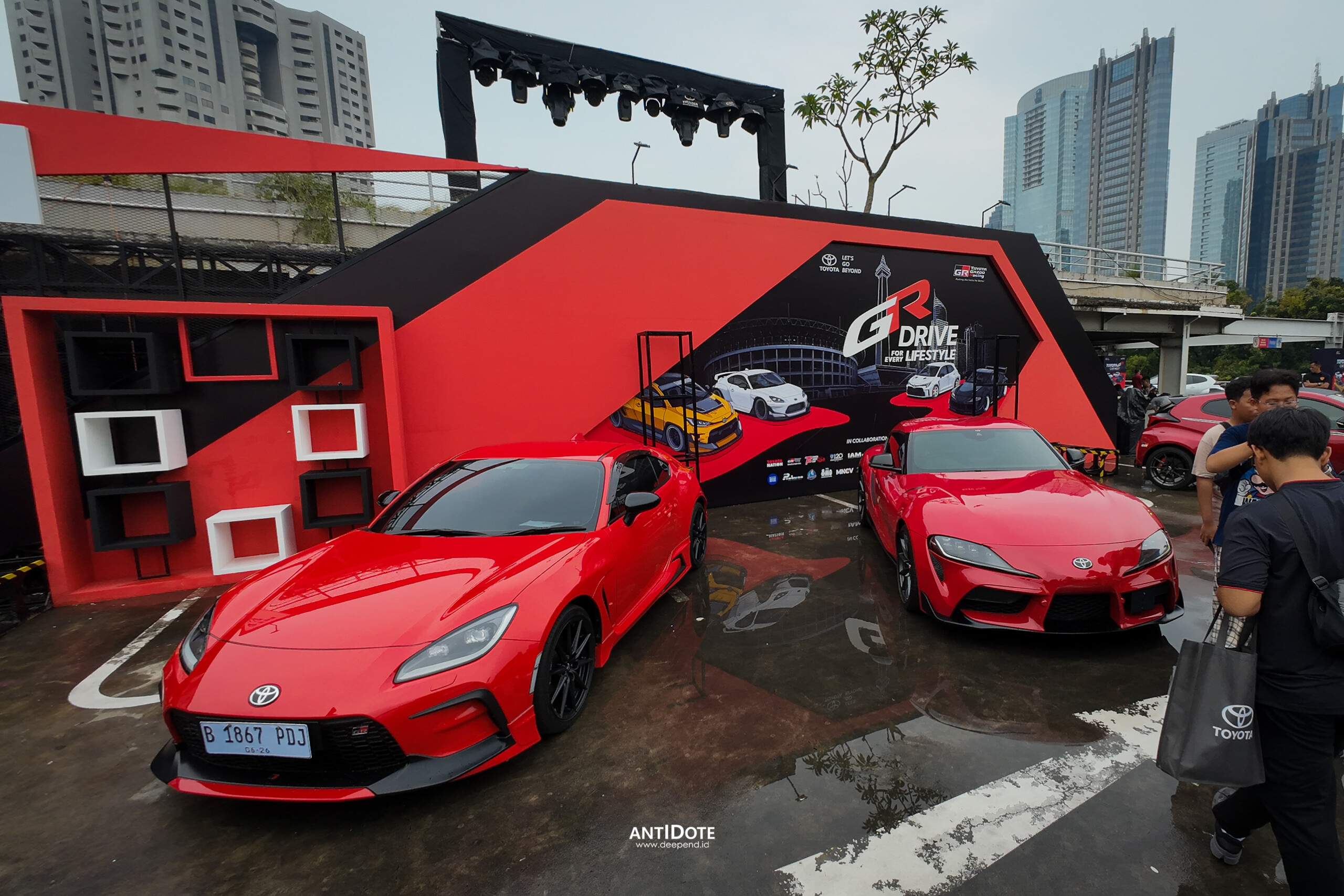 400 Mobil Modifikasi di GBK, Toyota Tunjukkan Mobil Bukan Lagi Sekadar Boring
