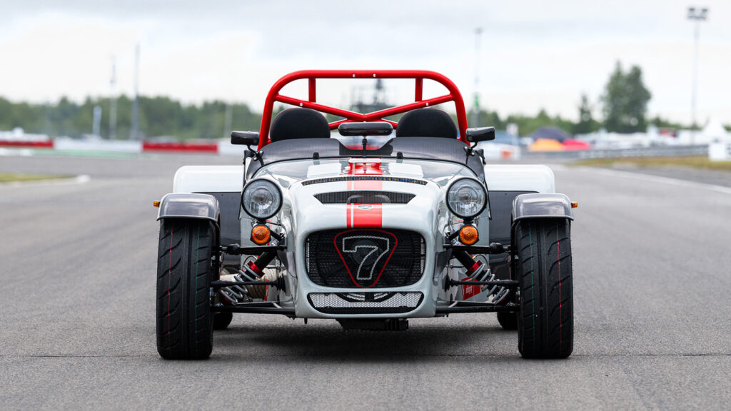 Caterham Seven Nürburgring Edition Cuma 100 Unit, Ringan Banget dengan Jejak Balap Langka