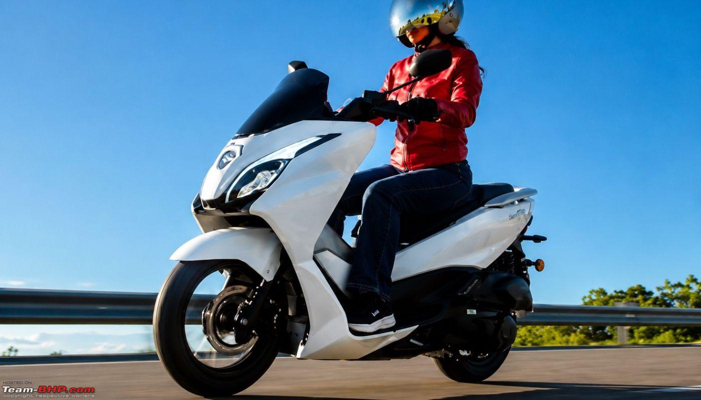 Suzuki Burgman 150 Vs Honda PCX160, Pilihan Nyaman Atau Lincah Yang Lebih Menguntungkan?