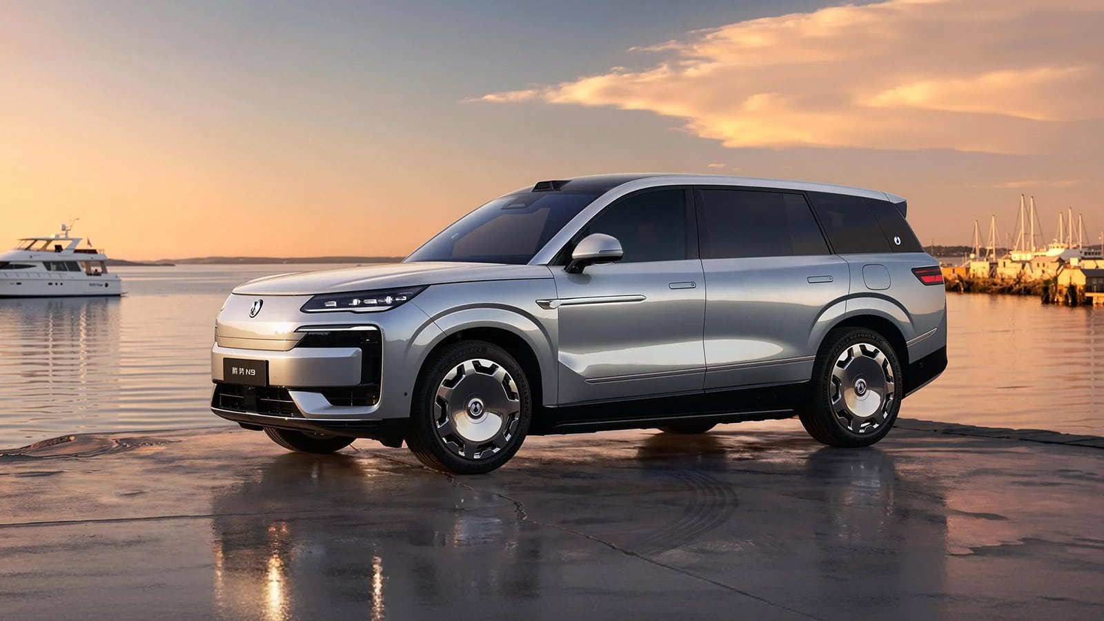 Denza N9 Meluncur, Senjata Baru BYD Di SUV Mewah Yang Harus Isi Daya Super Cepat