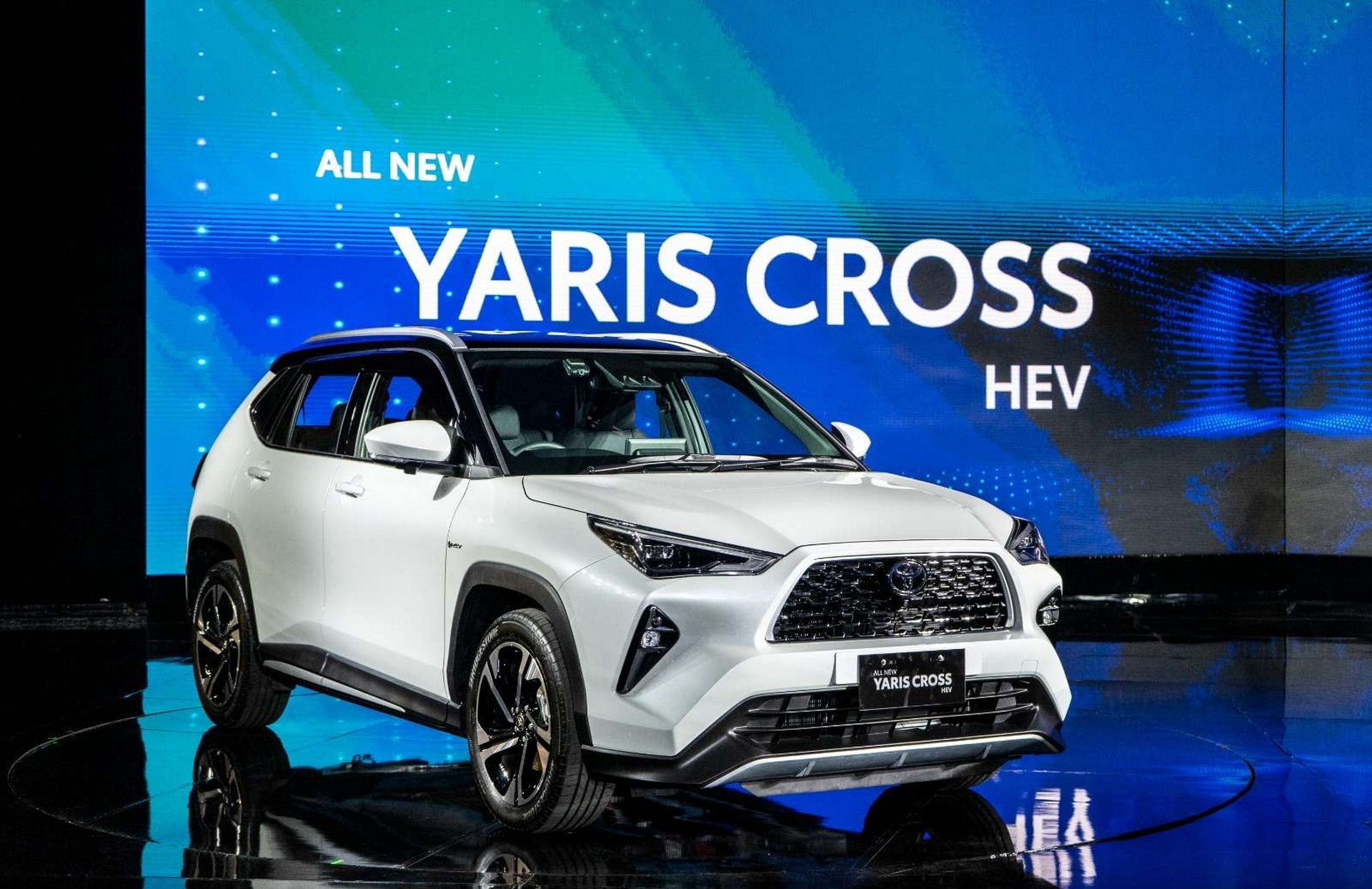 Harga BBM Naik, Toyota Hybrid Malah Makin Dicari Di Indonesia