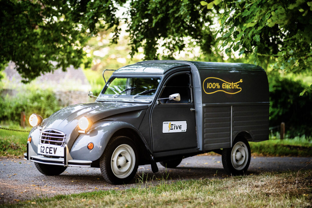 Citroen Hidupkan Lagi 2CV, Mobil Rakyat Legendaris Ini Bakal Jadi EV Murah di Eropa