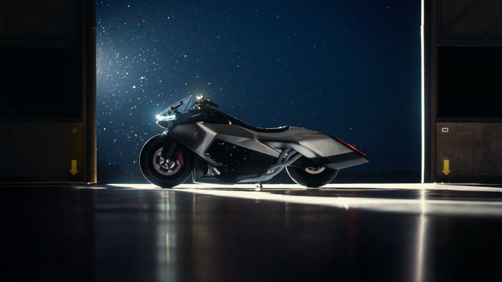 BMW Vision K18 Tampil Seperti Concorde, Motor Enam Silinder Yang Menantang Touring Biasa