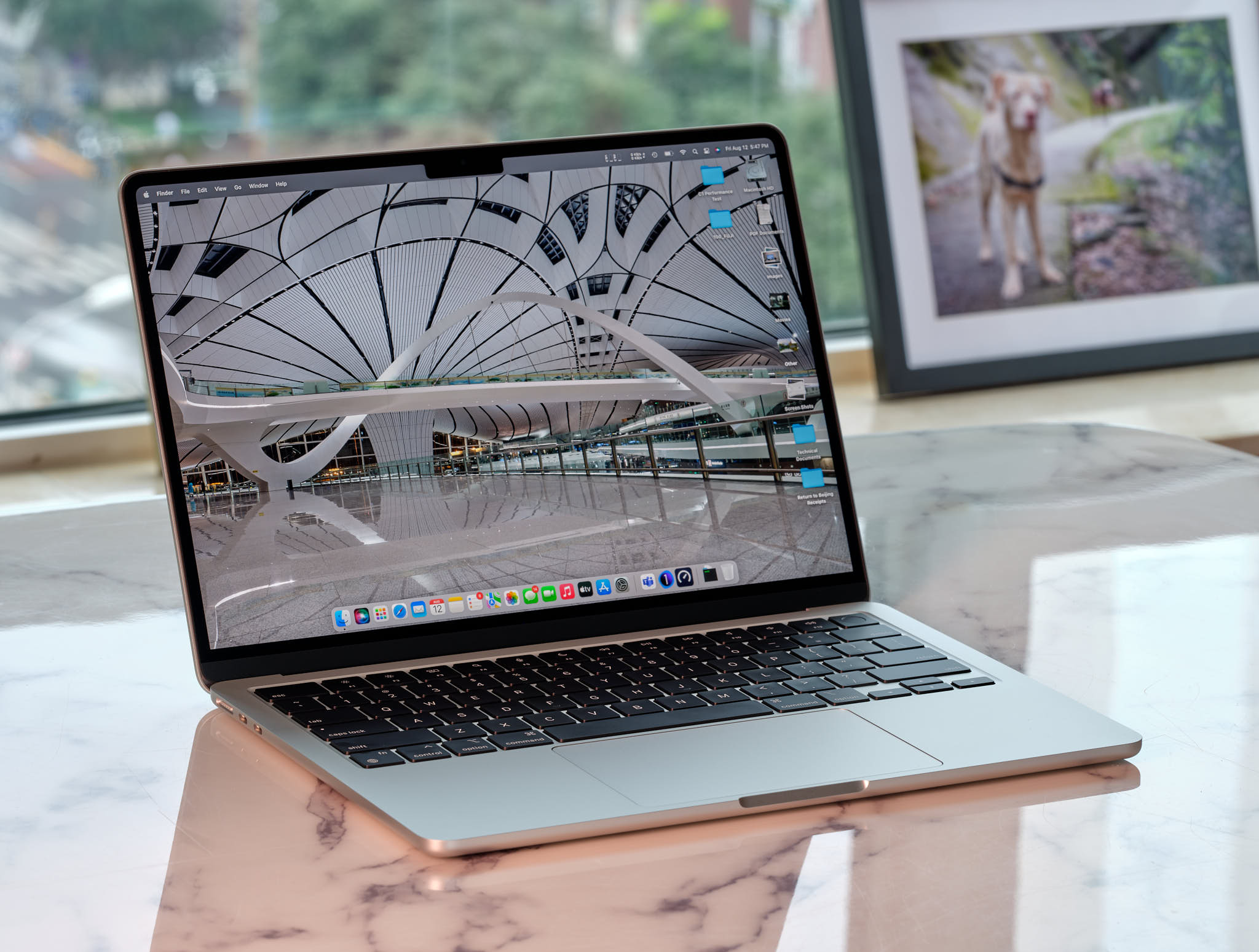 MacBook Air M2 Masih Diburu Di 2026, Tipis Elegan Dan Baterainya Sulit Dilawan