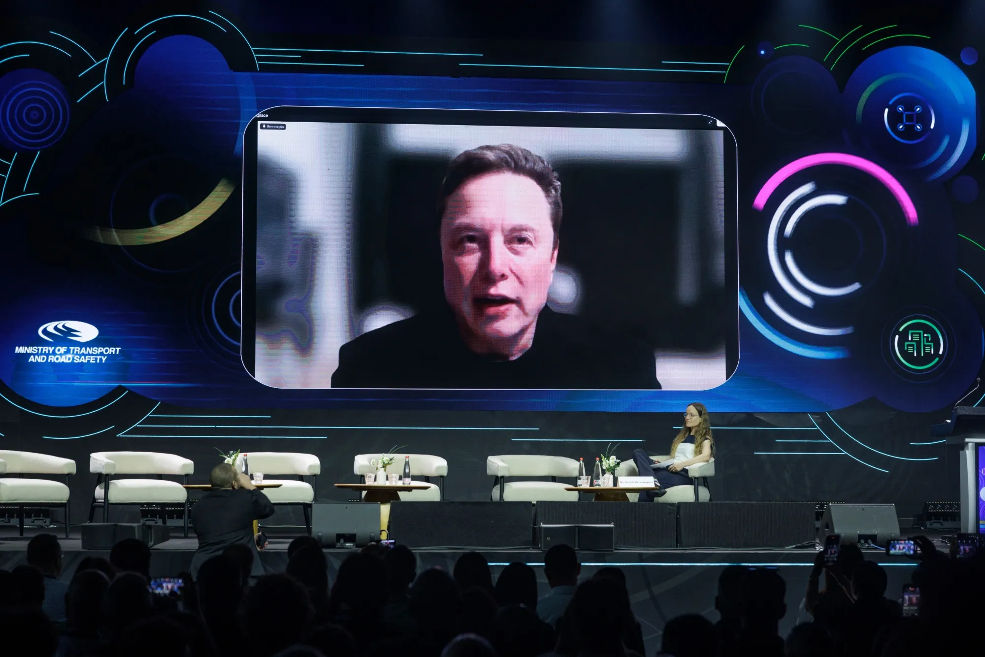 SpaceX Buka Pintu IPO, Musk Tetap Kuasai Kendali Saat Harta Menuju Triliuner