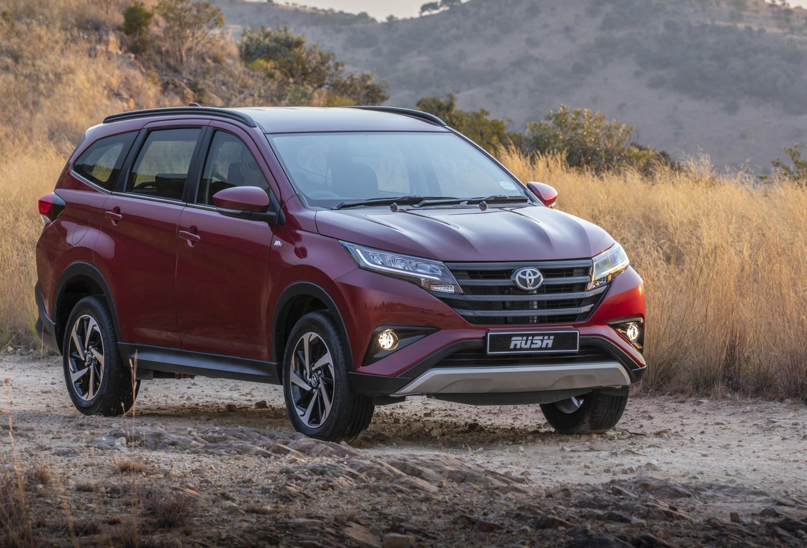Toyota Rush Tetap Diburu, Ground Clearance Tinggi Dan RWD Bikin Rival Sulit Menyamai