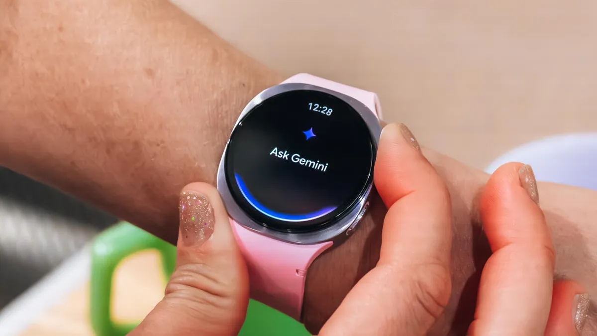 Smartwatch Wear OS Bekas Disulap Jadi Knop Persneling, Sekalian Bisa Kontrol Spotify