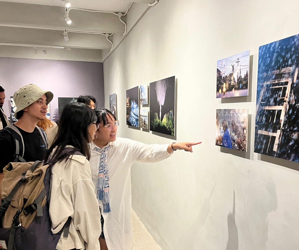 Air Jadi Lensa Bali, Pameran Lucas Leo Catalano Membaca Sekala Dan Niskala