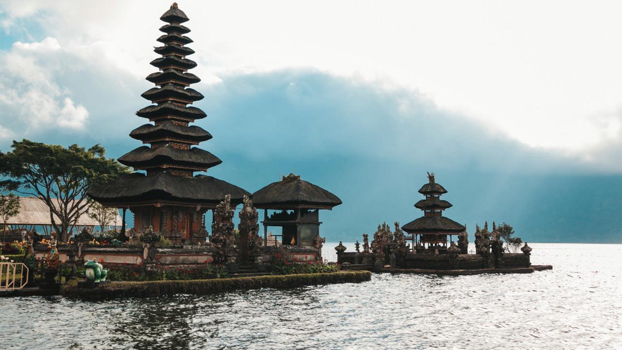 Selain Bali, 9 Destinasi Ini Menunjukkan Indonesia Yang Lebih Liar, Tenang, Dan Otentik
