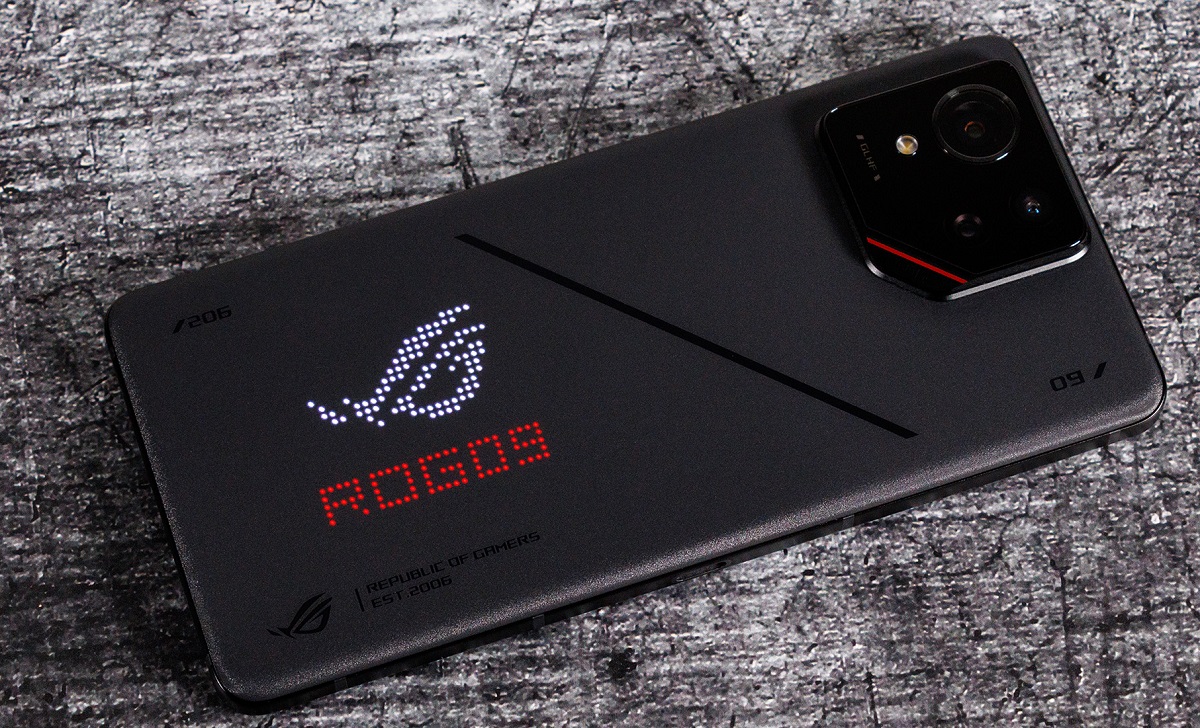 5 HP AMOLED 1,5K Baterai Jumbo, Visual Tajam yang Siap Bikin Gaming Makin Ngebut