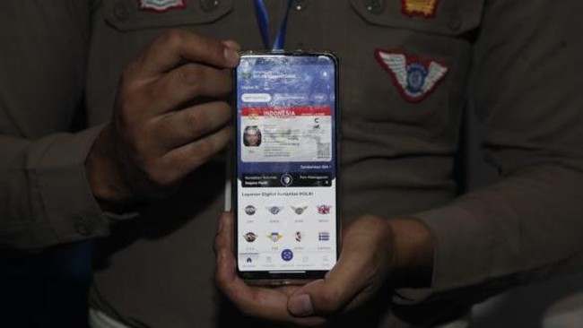 SIM Digital Mulai Diuji Coba, Drone ETLE Kini Bisa Tangkap Wajah Pengemudi